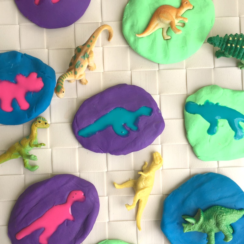 10 Easiest Dinosaur Craft Ideas To Execute With Your Little Ones